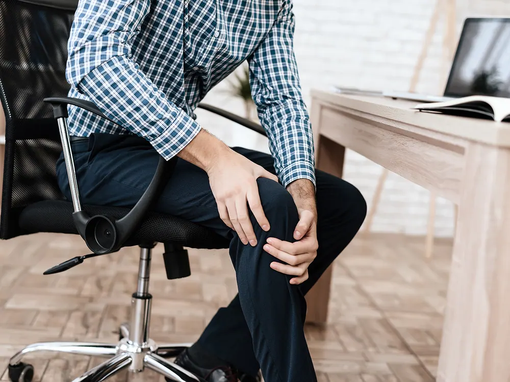 HealthSource of Harvest treating knee pain in Harvest