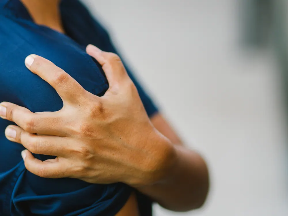 Chiropractic care for rotator cuff injury at HealthSource of Harvest in Harvest